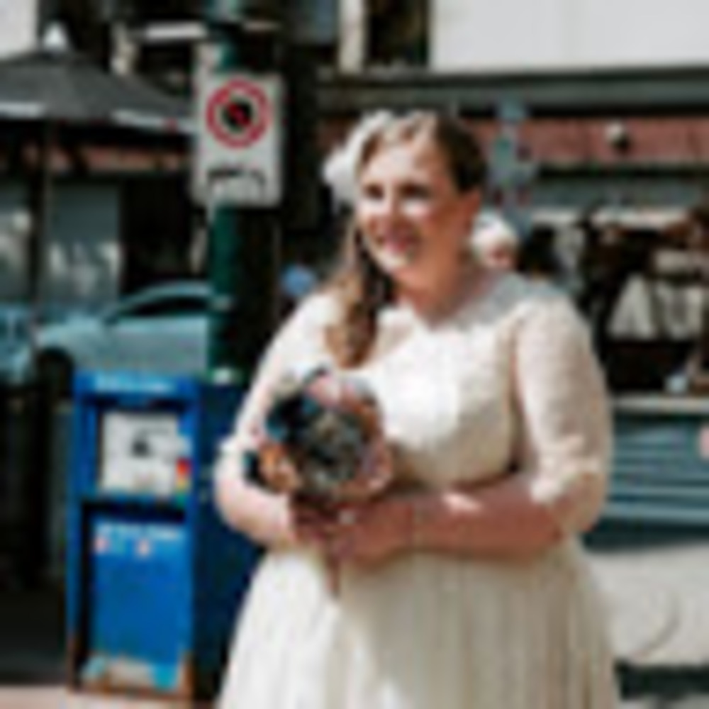 Meet your Posher, Danielle